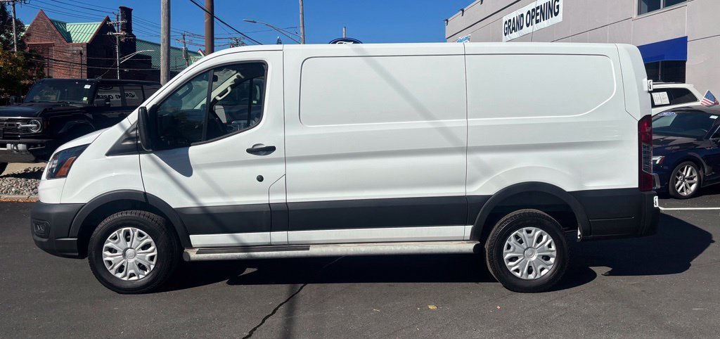 Used 2025 White Ford Base image 2