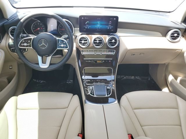Used 2021  Mercedes-Benz GLC 300 image 24