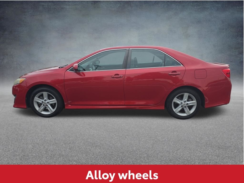 Used 2014 Red Toyota SE image 12