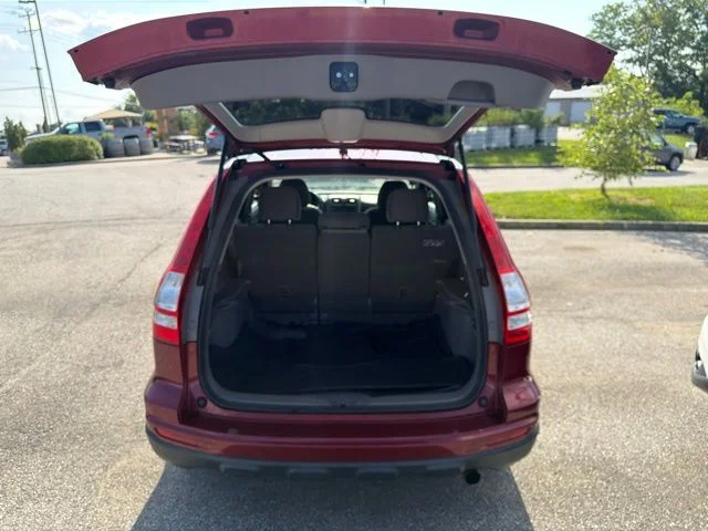 Used 2011 Red Honda SE image 21