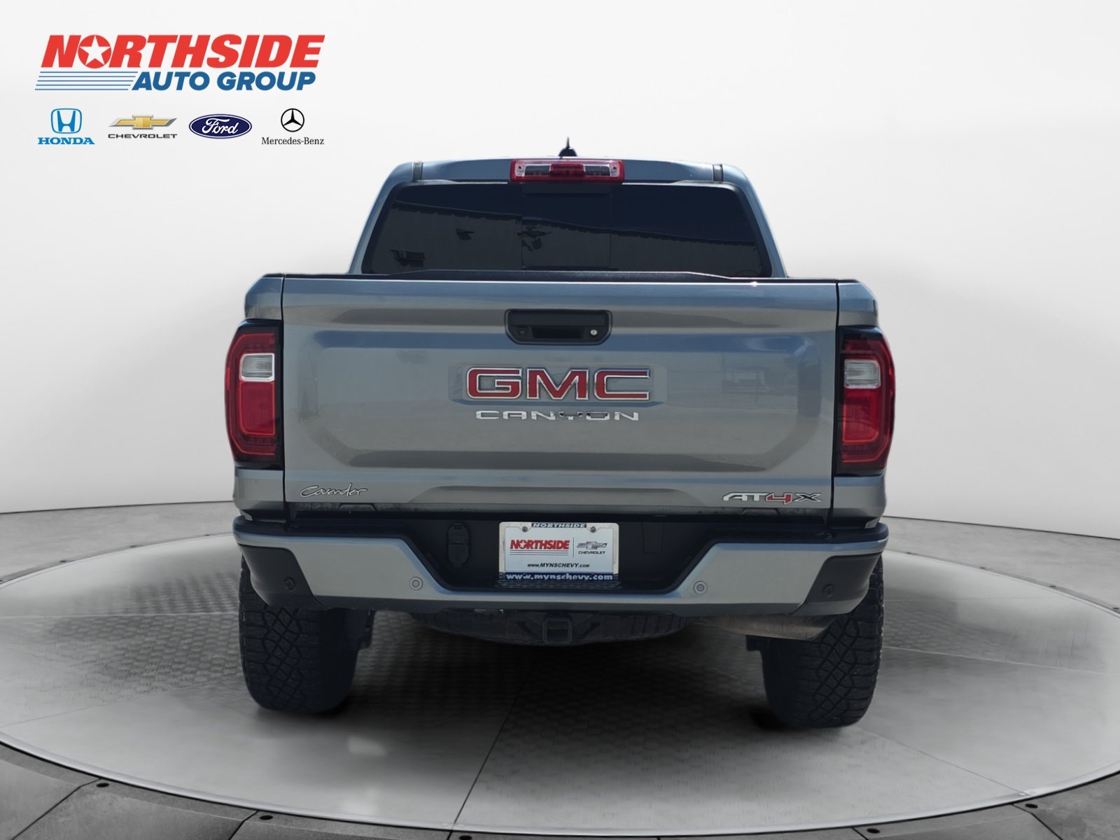 Used 2024 Sterling Metallic GMC 4WD AT4X image 6