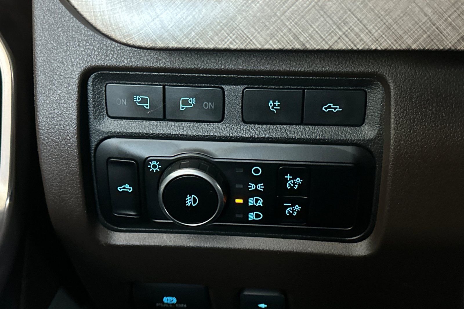 Used 2023 Black Ford King Ranch image 29