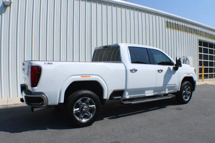Certified Used 2025 Summit White GMC SLT image 2