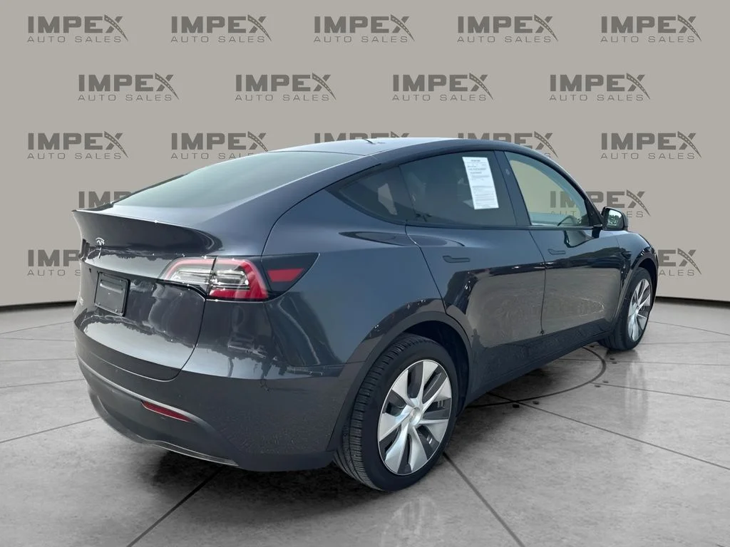Used 2024 Gray Tesla Long Range image 3