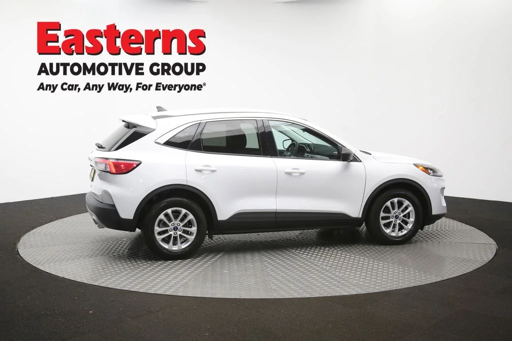 Used 2022 White Ford SE image 43