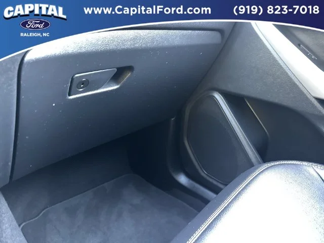 Used 2020 White Ford XLT image 27
