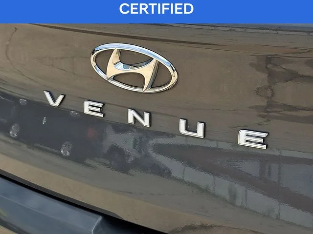 Used 2023 Gray Hyundai SE image 31