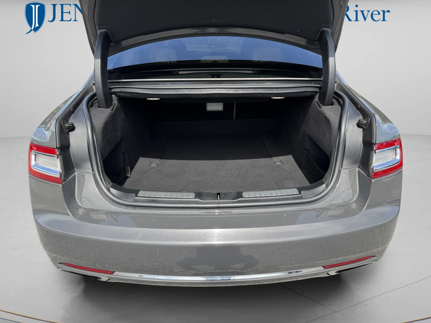 Used 2018 Magnetic Gray Metallic Lincoln Black Label image 11