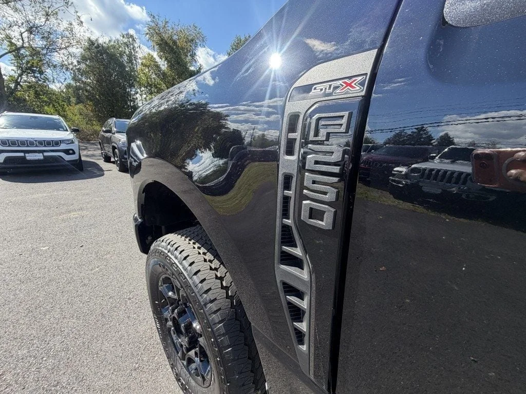 Used 2026 Agate Black Metallic Ford XL 4WD Crew Cab 6.75