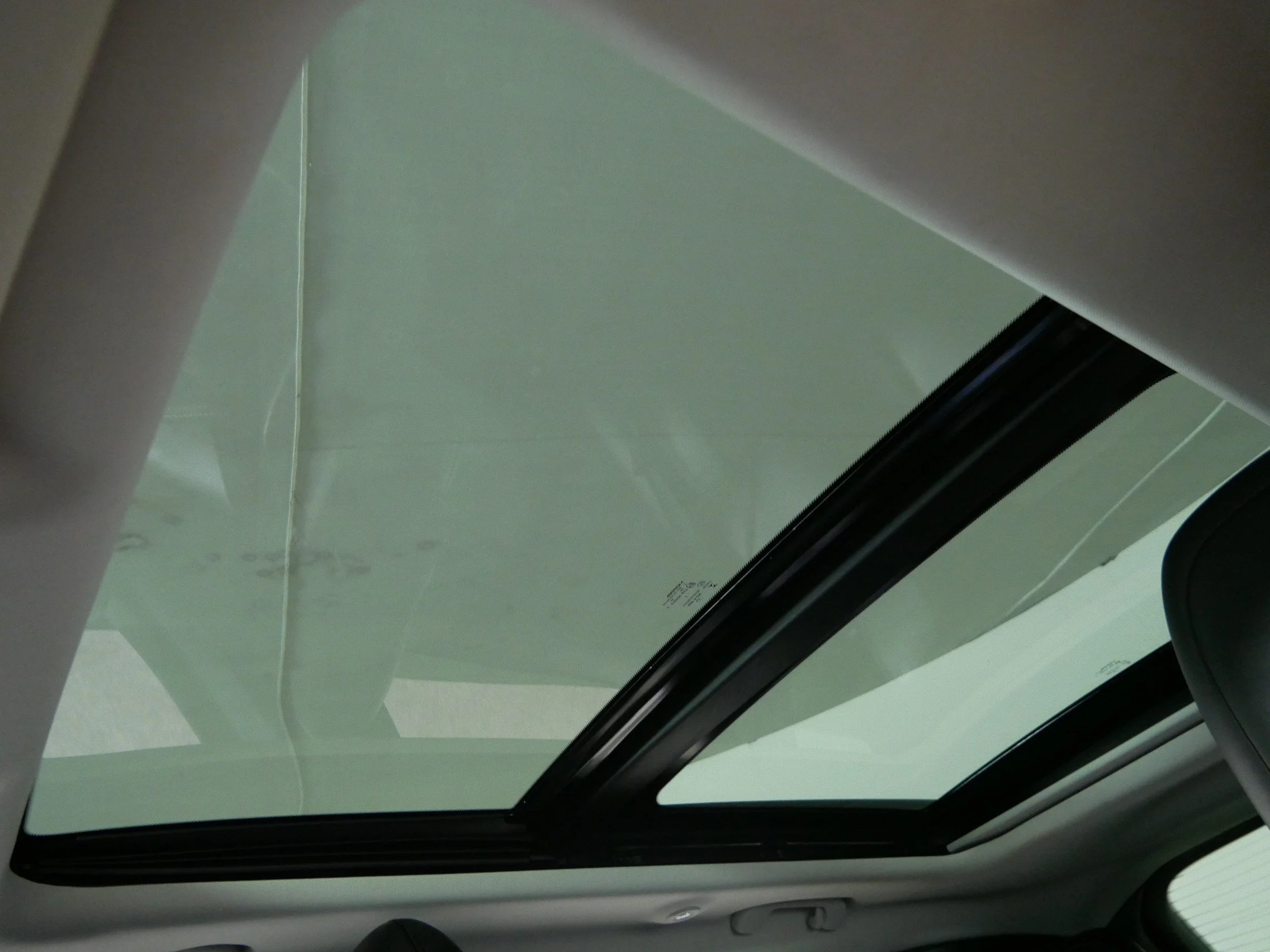 Used 2022 Bright White Clearcoat Jeep X image 31