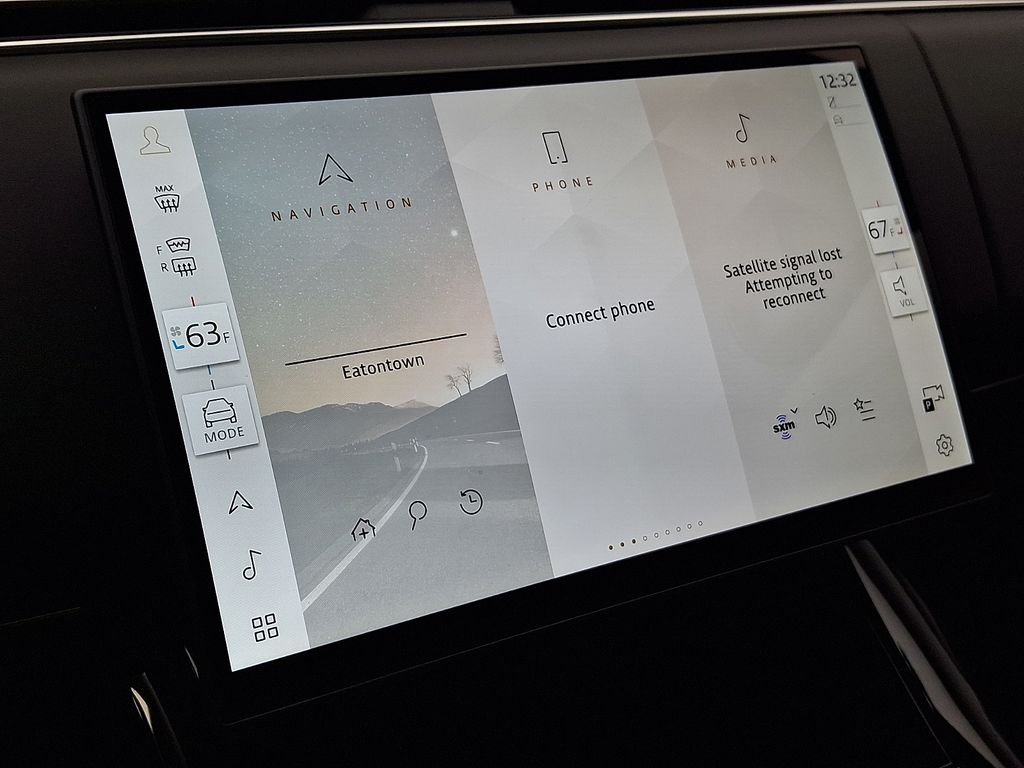 New 2026 Carpathian Grey Land Rover Dynamic SE image 18