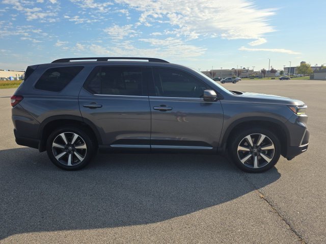 Used 2023 Gray Honda Touring image 14