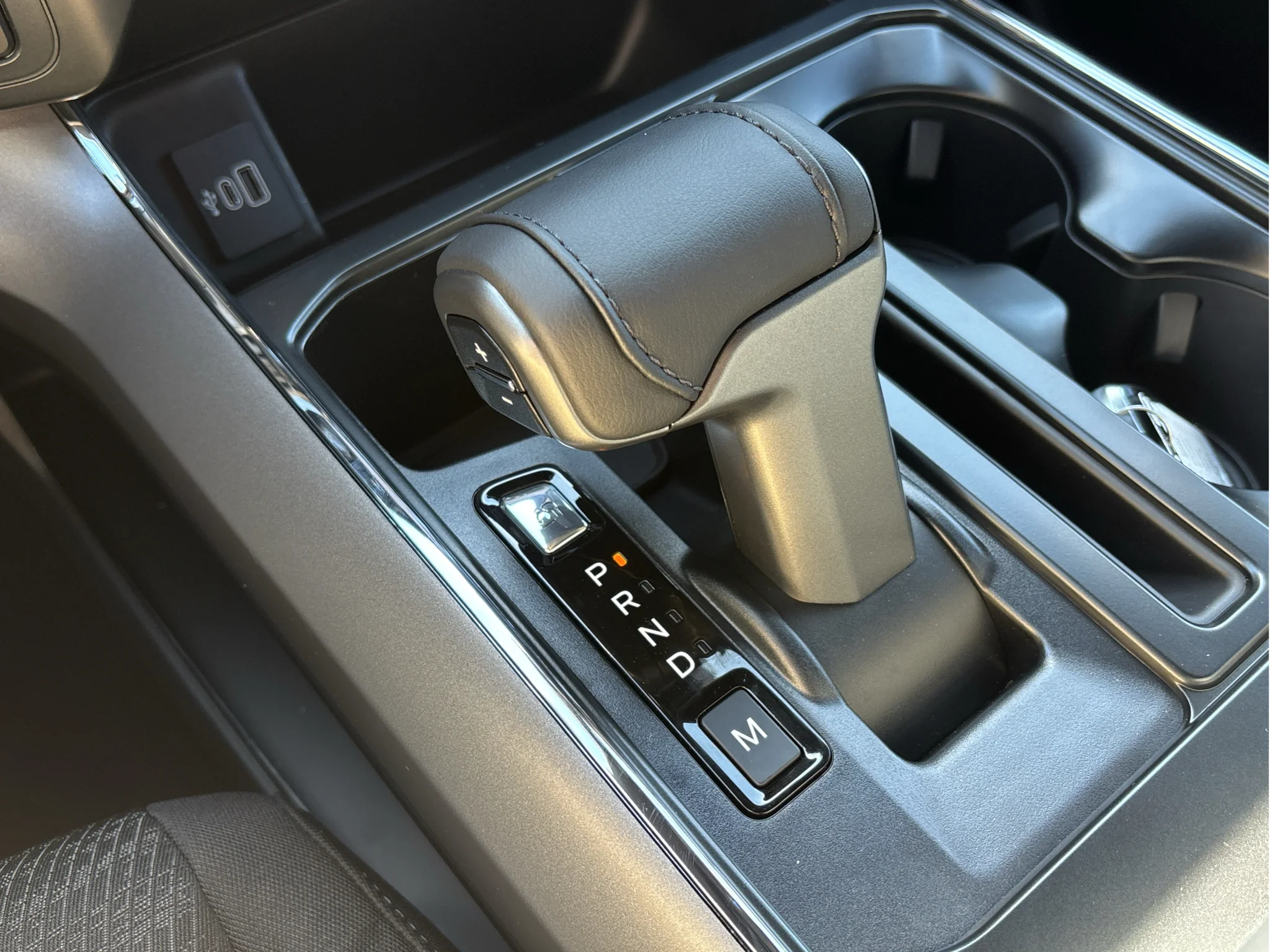 New 2026 Carbonized Gray Metallic Ford XLT image 22
