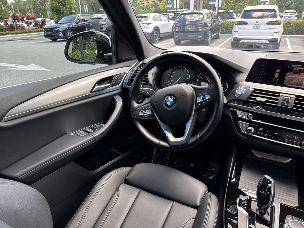 Used 2021 Alpine White BMW sDrive30i image 21