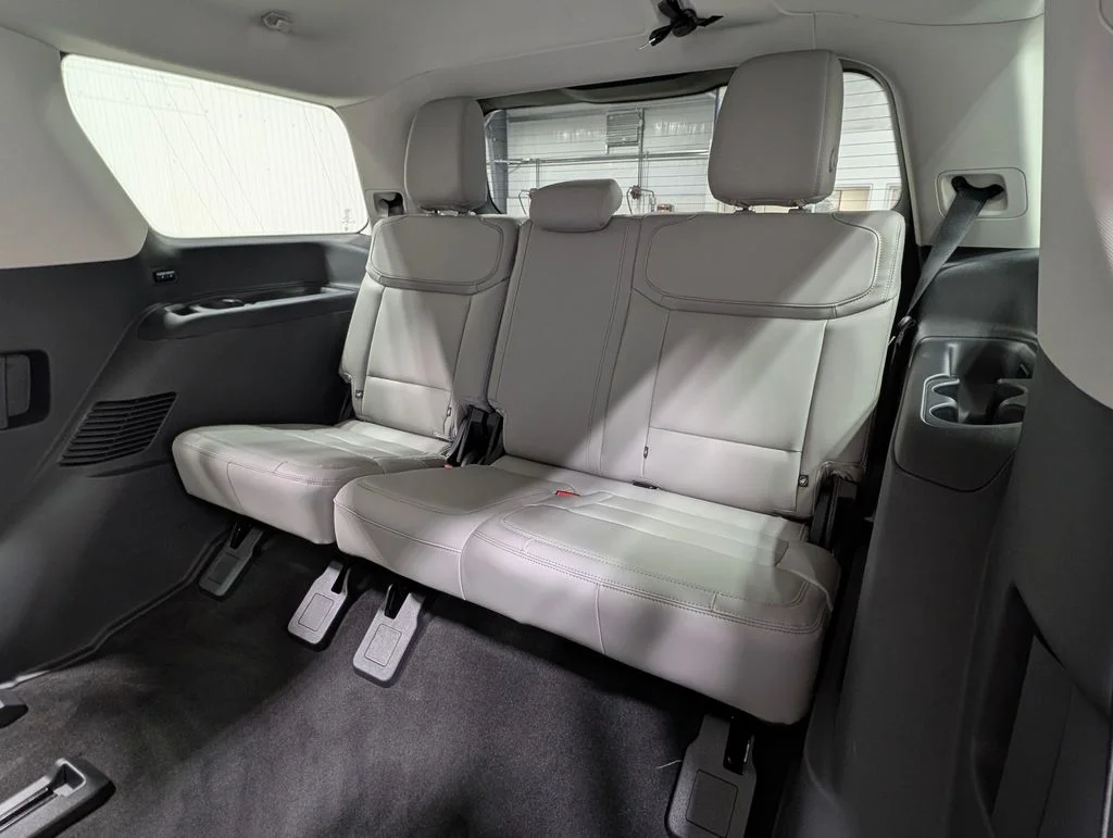 New 2027 Star White Metallic Tri-Coat Ford Active image 16