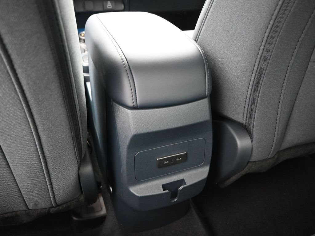 New 2026 Space White Metallic Ford XLT image 18