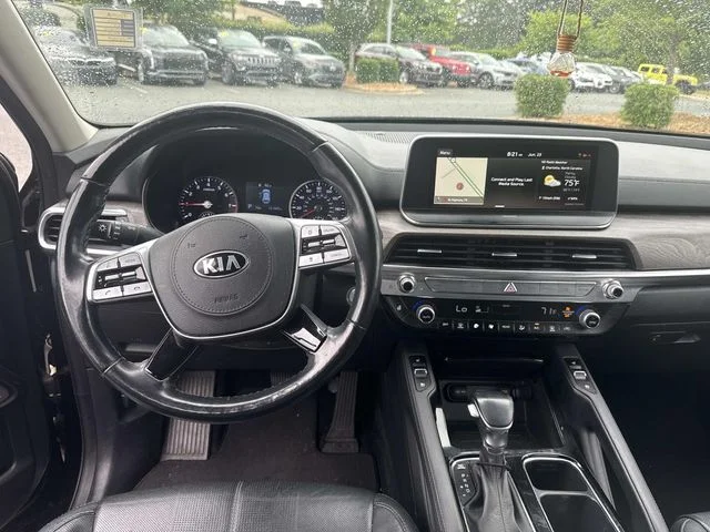 Used 2020 Black Kia EX image 4