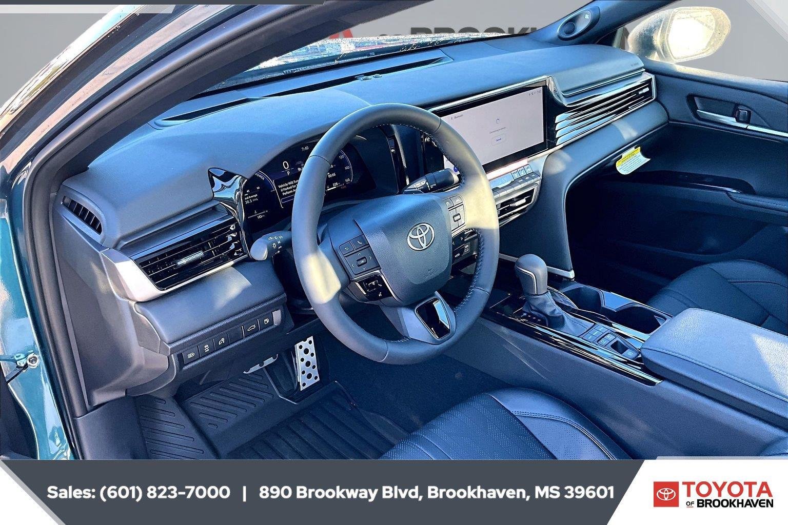 New 2026 Ocean Gem with Midnight Black Metallic roof Toyota XSE image 6