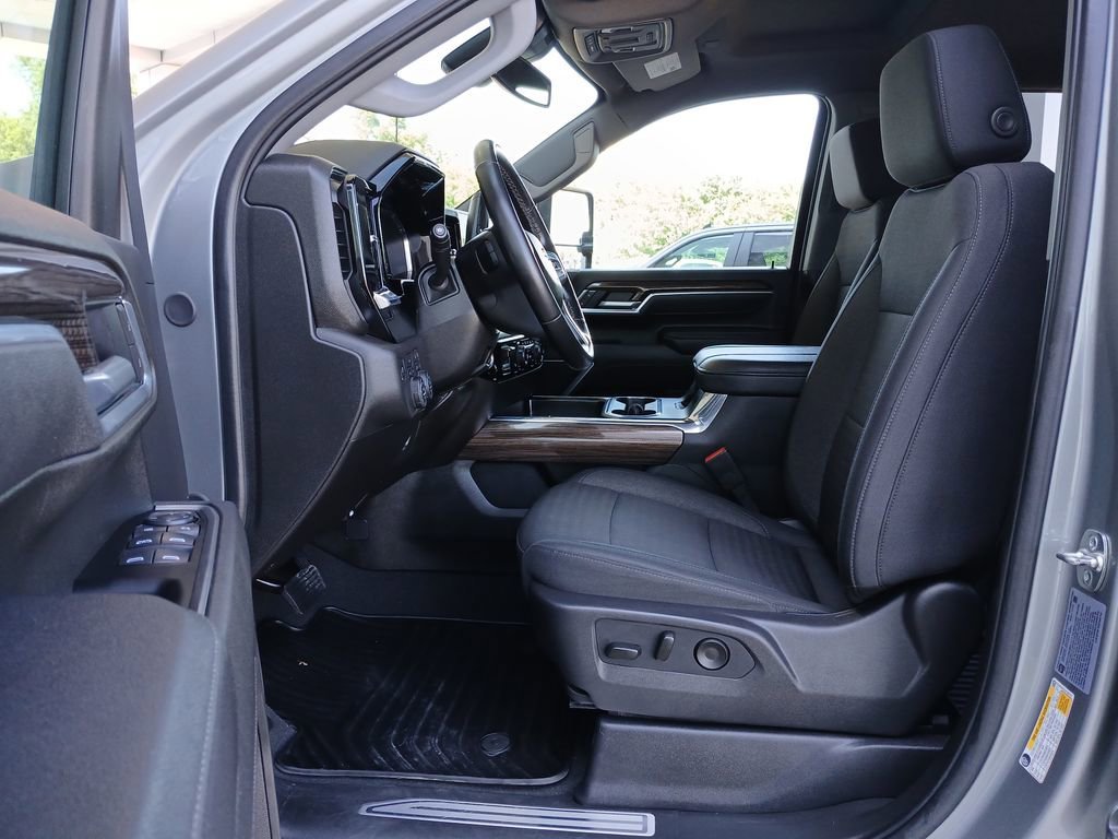 2025 Chevrolet Silverado 2500HD LT - Photo 20