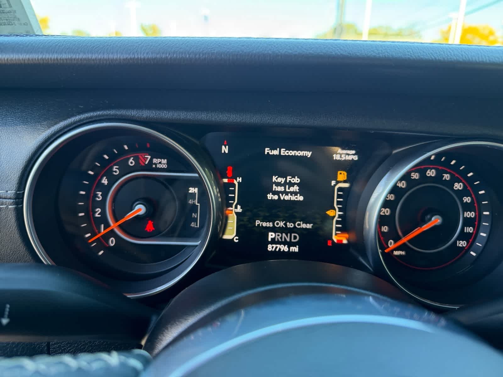 Used 2019 Black Jeep Sahara image 19