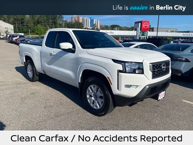 Used 2024 Glacier White Nissan SV image 1