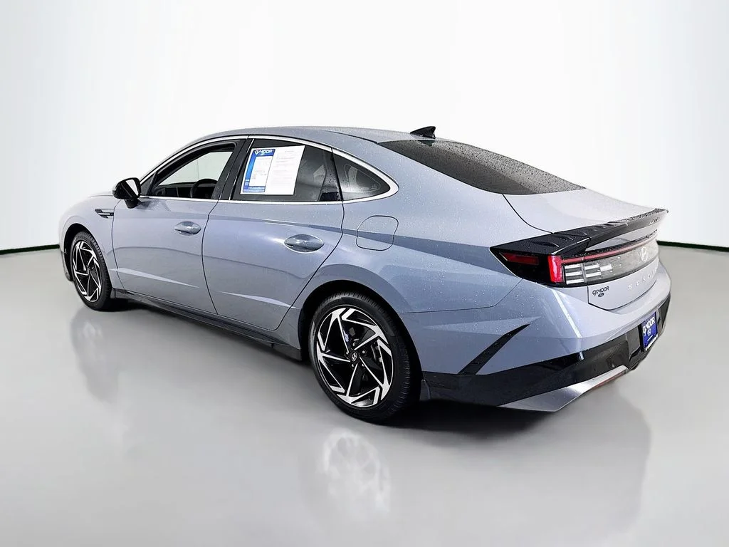 Used 2026 Blue Hyundai SEL Sport image 10