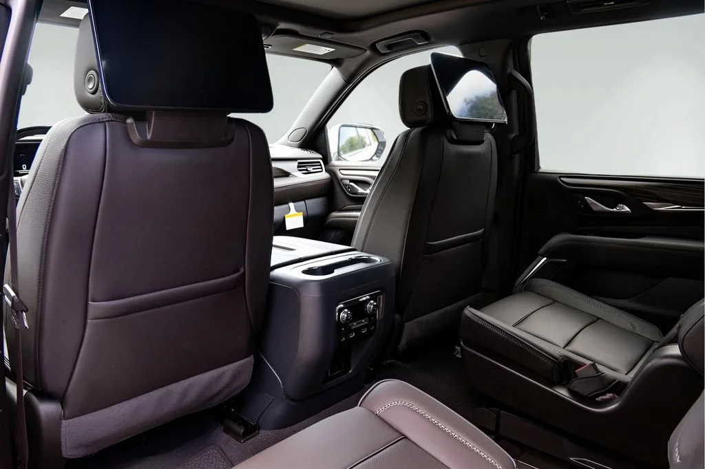 Used 2024 White Frost Tricoat GMC Denali image 16