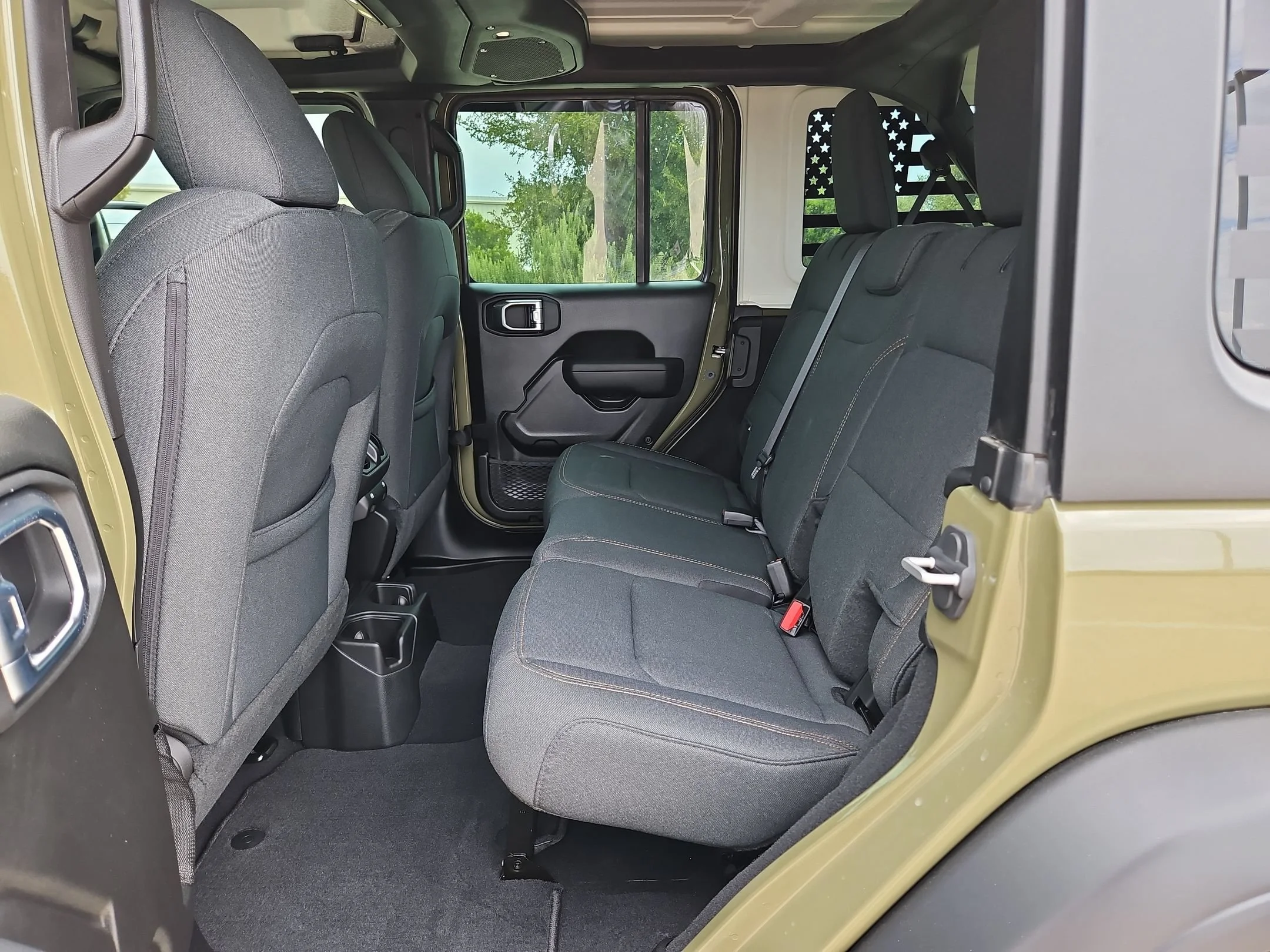 Used 2026 Green Jeep Sport image 21