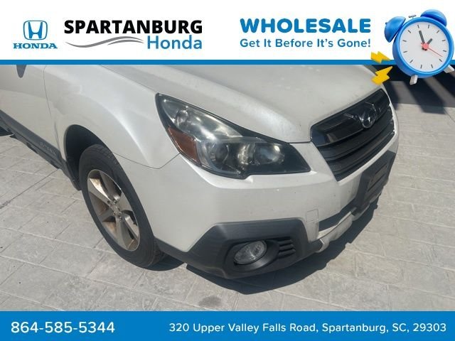 Used 2013 White Subaru 2.5i image 1