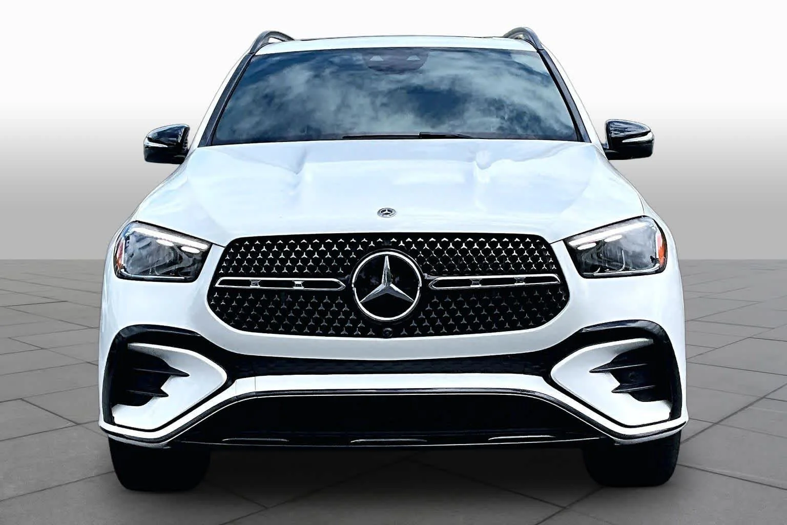 Used 2025 Polar White Mercedes-Benz GLE 450e image 6