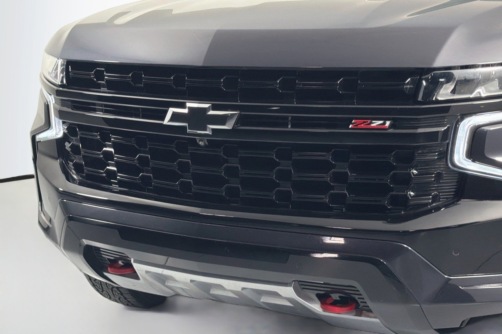 Used 2023 Dark Ash Metallic Chevrolet Z71 image 14