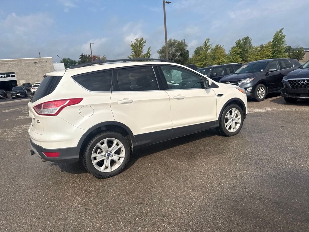 Used 2013 White Platinum Ford SE image 13