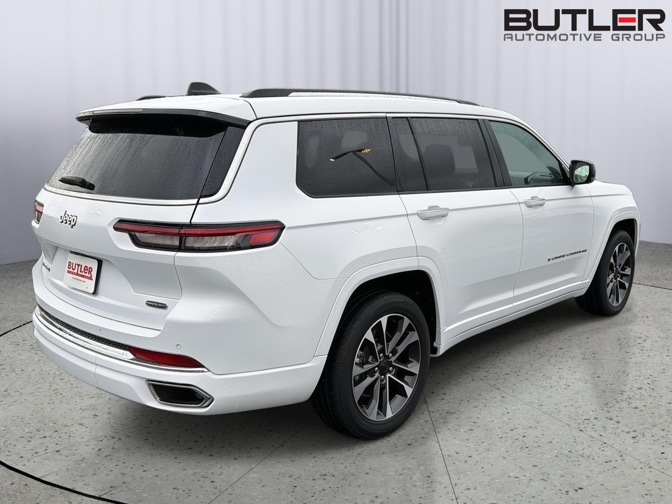 Used 2023 Bright White Clearcoat Jeep Overland image 6