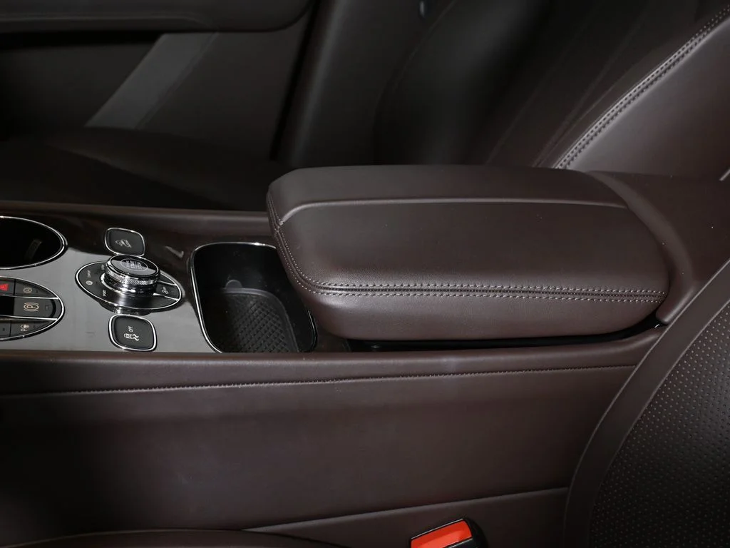 Used 2022 Blue Bentley S image 28