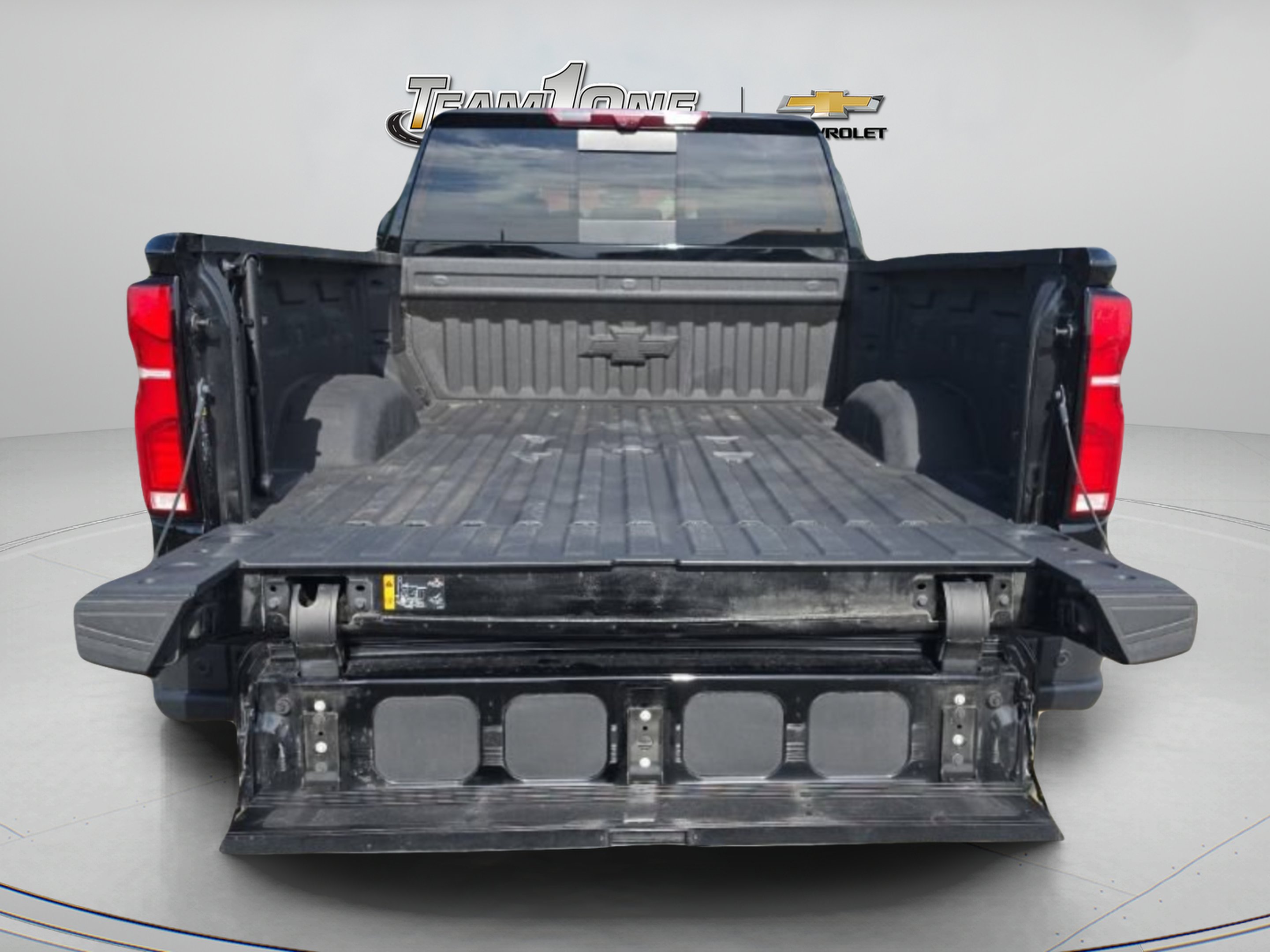 Used 2025 Black Chevrolet ZR2 image 10
