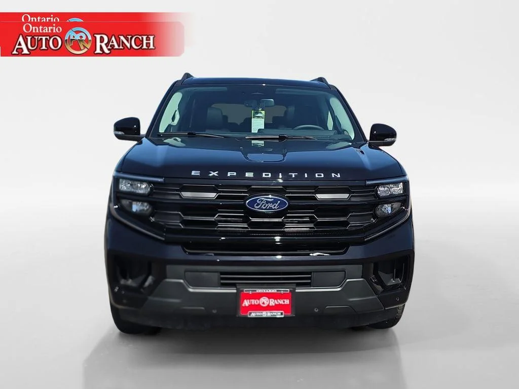 New 2026 AGATE BLACK METALLIC Ford Active image 8