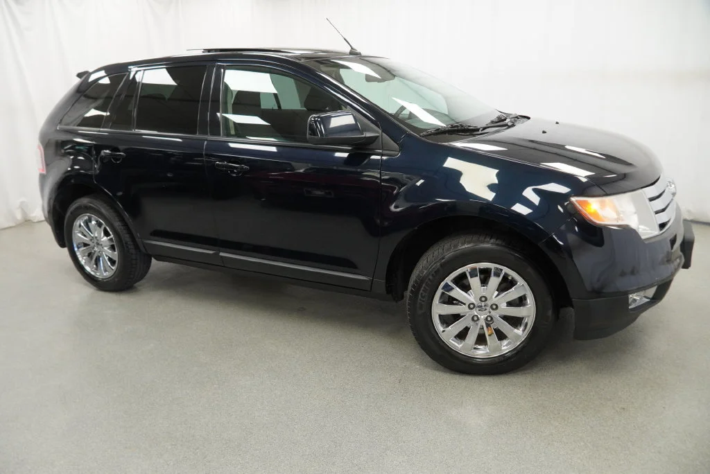 Used 2010 Black Ford SEL image 13
