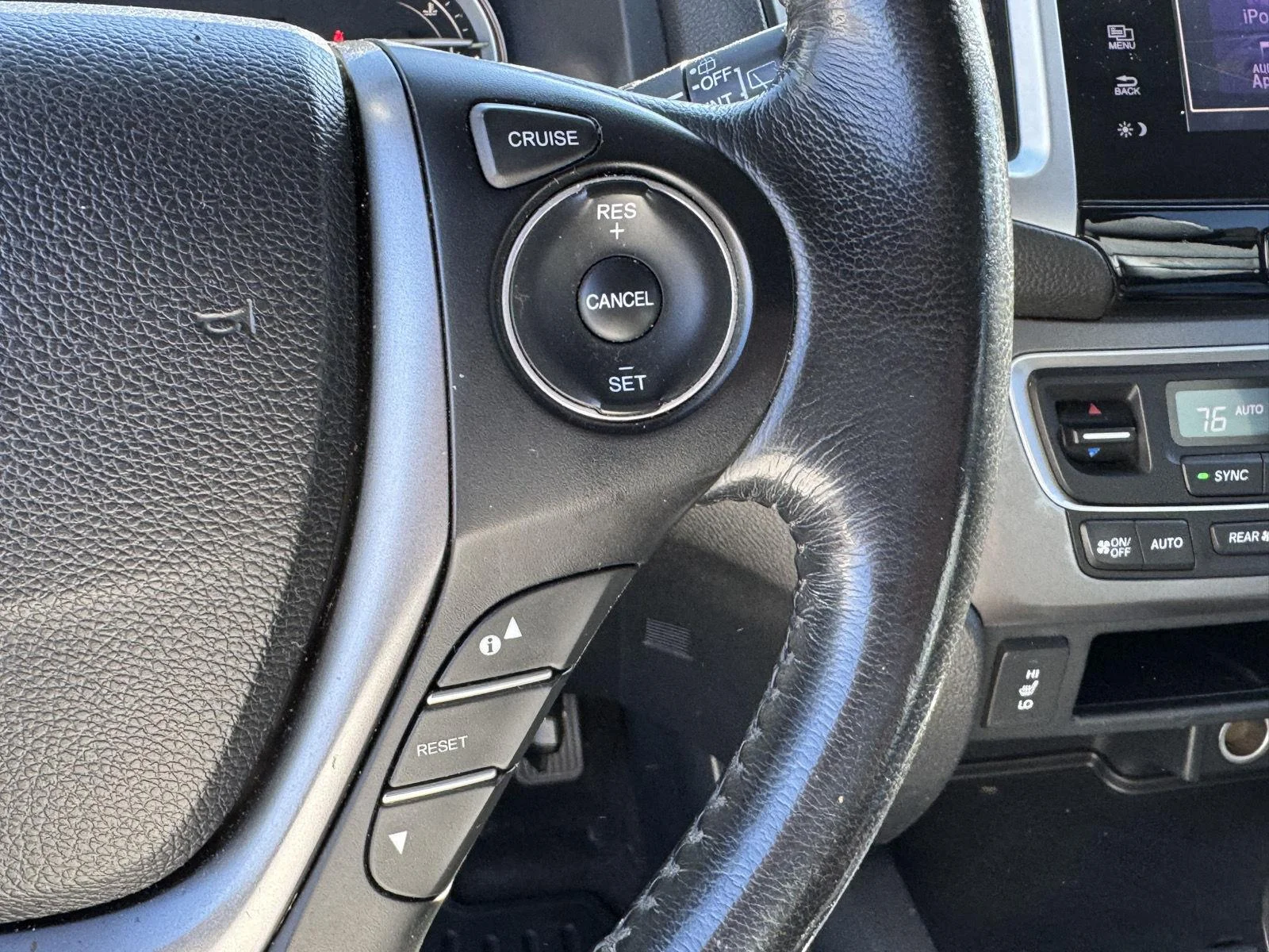 2016 Honda Pilot EX-L - Photo 32