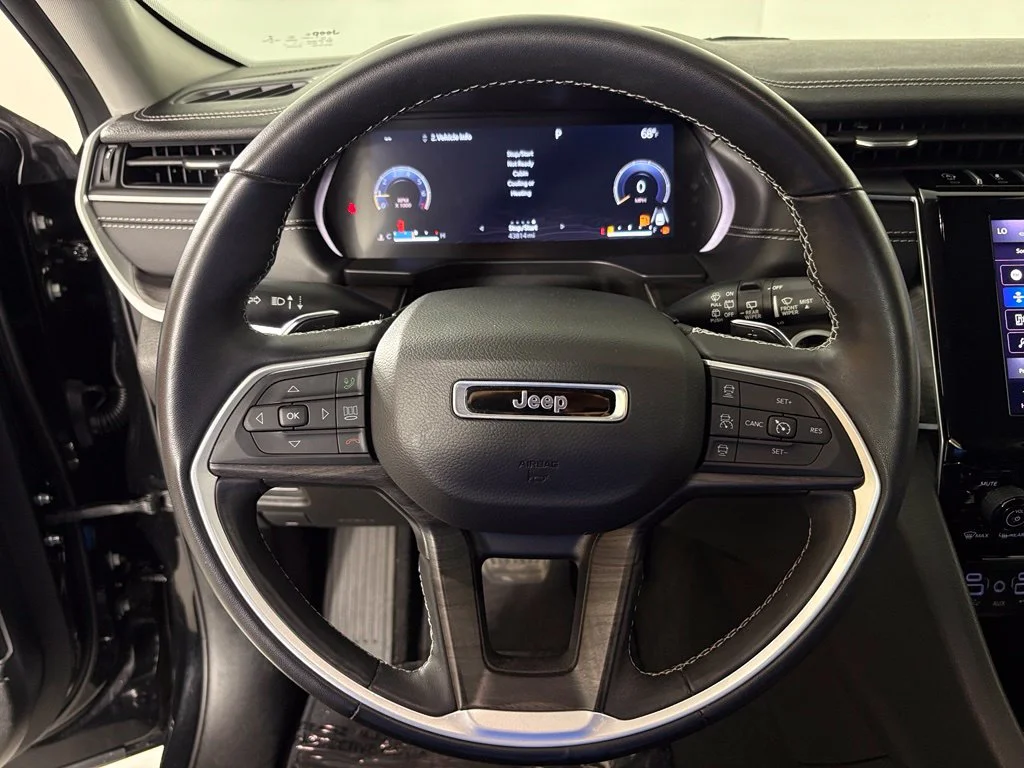 Used 2022 Black Jeep Limited image 18