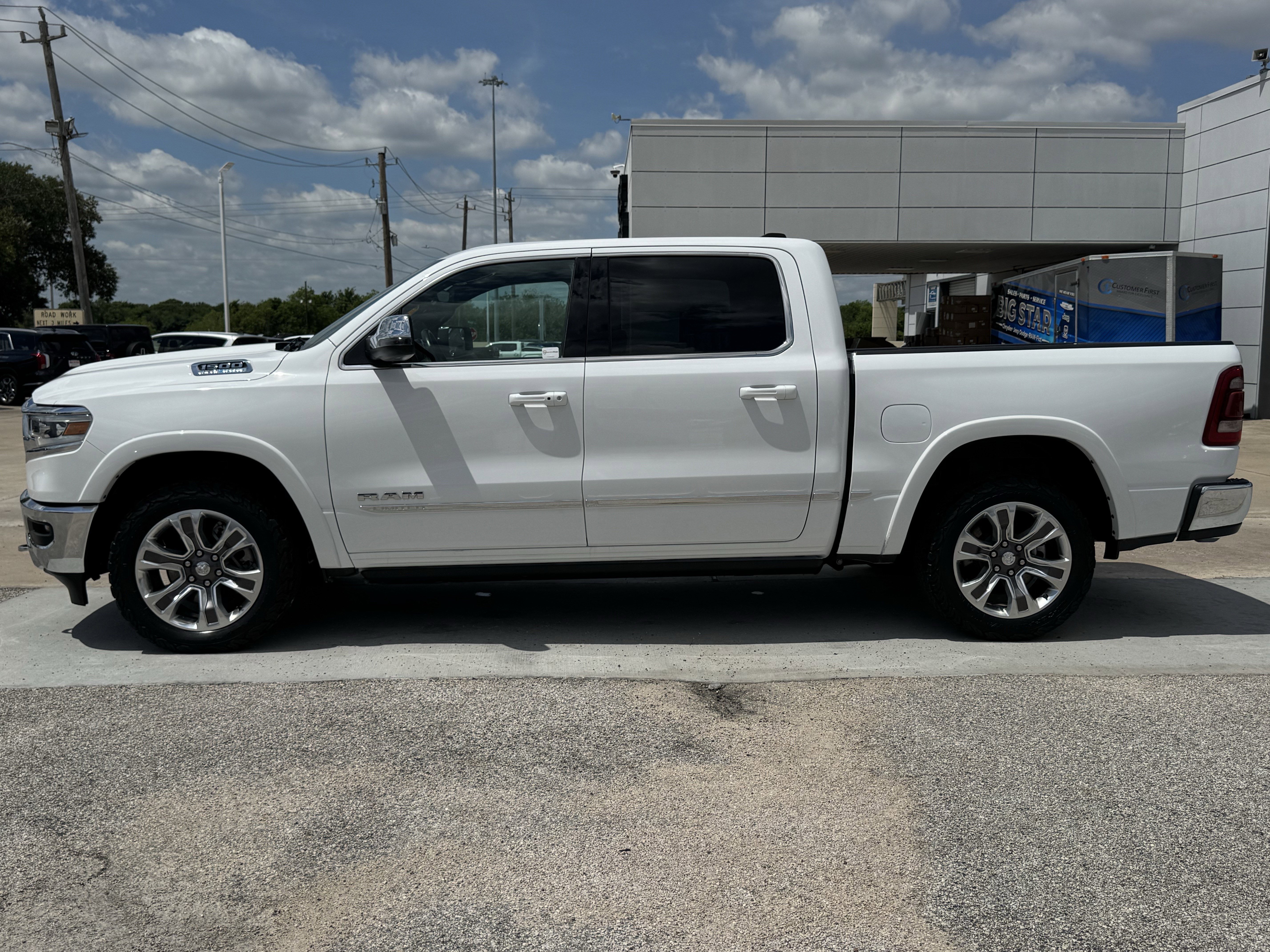 2024 RAM Ram 1500 Pickup Limited - Photo 6