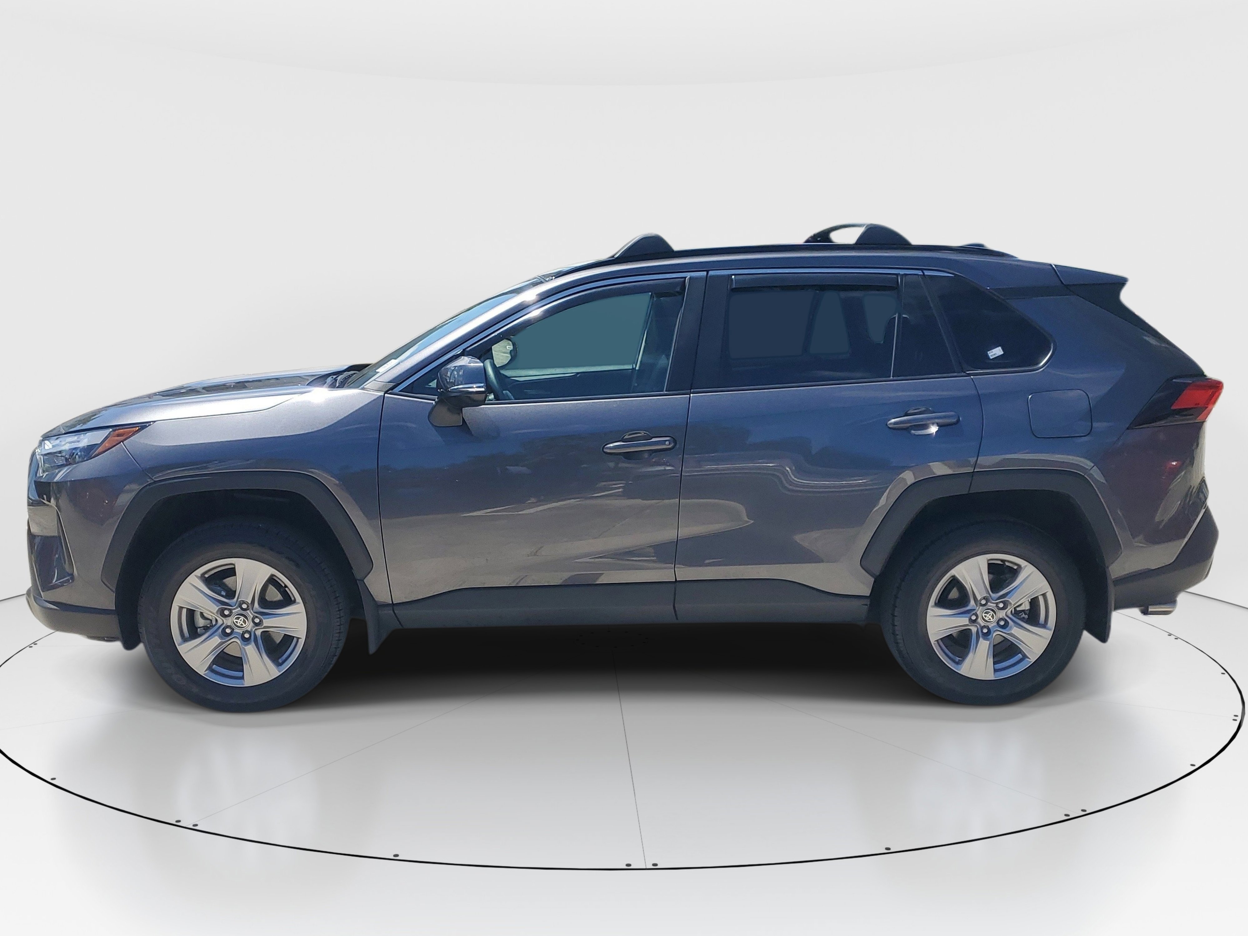 Used 2025 Magnetic Gray Metallic Toyota XLE image 6