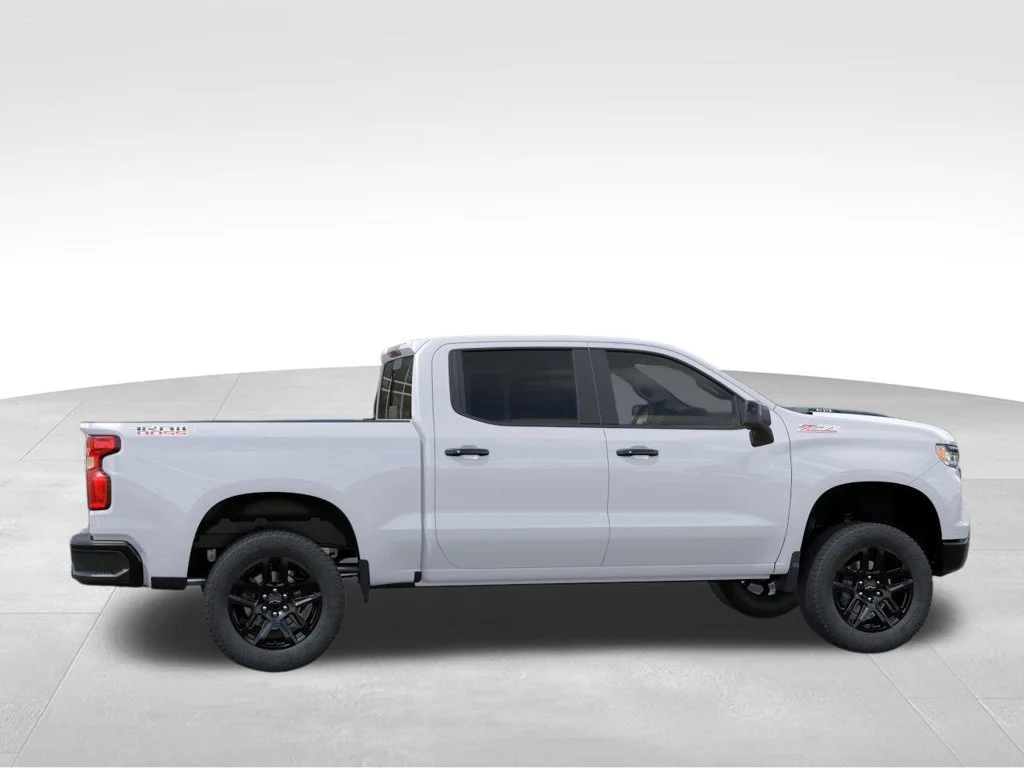 New 2026 Summit White Chevrolet LT Trail Boss image 5