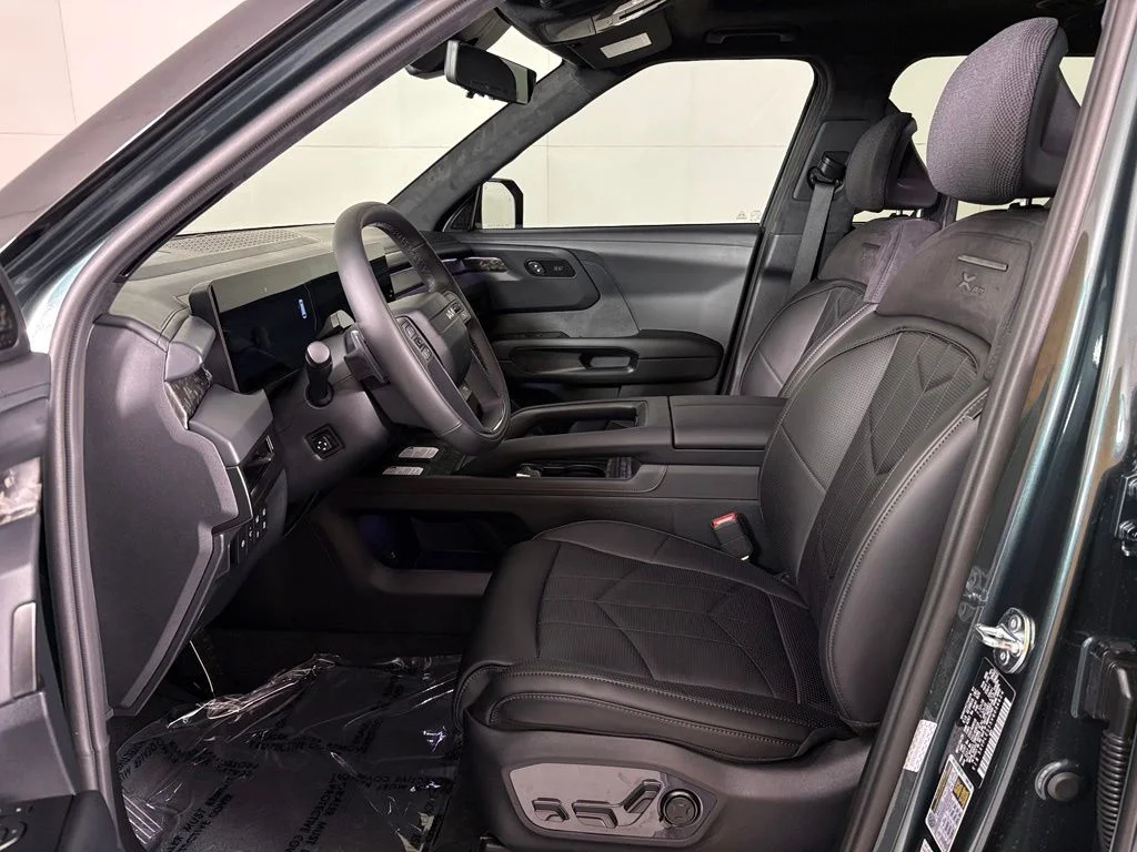 New 2027 Black Jade Green Kia X-Pro SX Prestige image 17