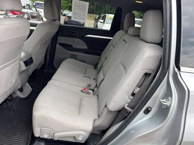 Used 2019 Celestial Silver Metallic Toyota LE image 12