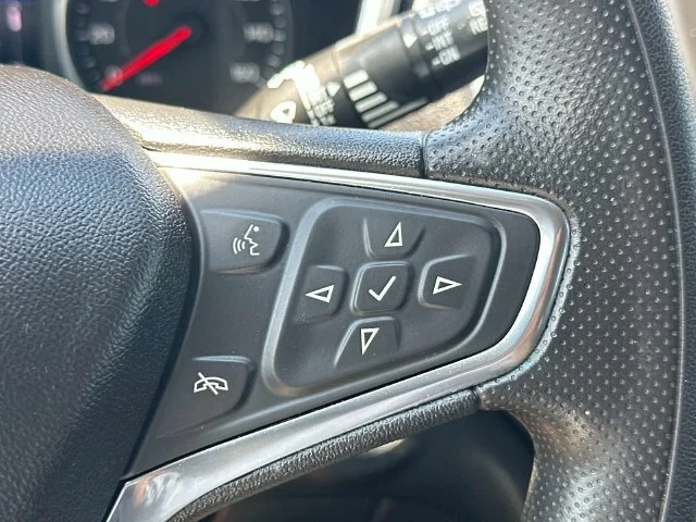 Used 2020 Red Chevrolet LT image 25