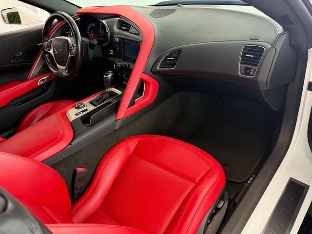 Used 2019 White Chevrolet Grand Sport image 12