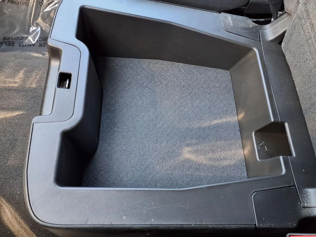 Used 2024 Gray GMC SLE image 11