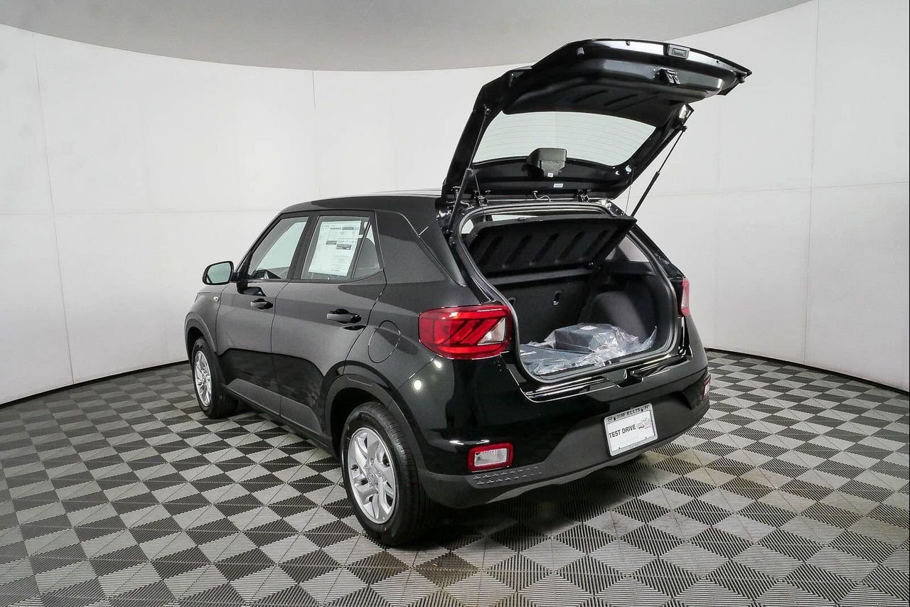 New 2026 Onyx Black Hyundai SE image 64