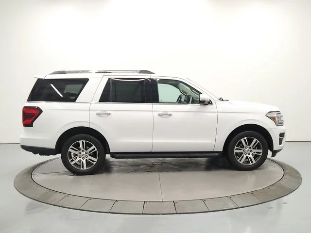 Used 2024 White Ford Limited image 8