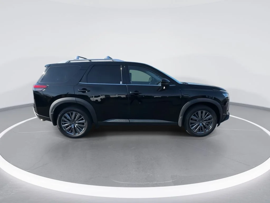 Used 2023 Black Nissan SL image 9